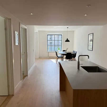 Luxurious אודנזה