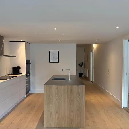 Luxurious * אודנזה